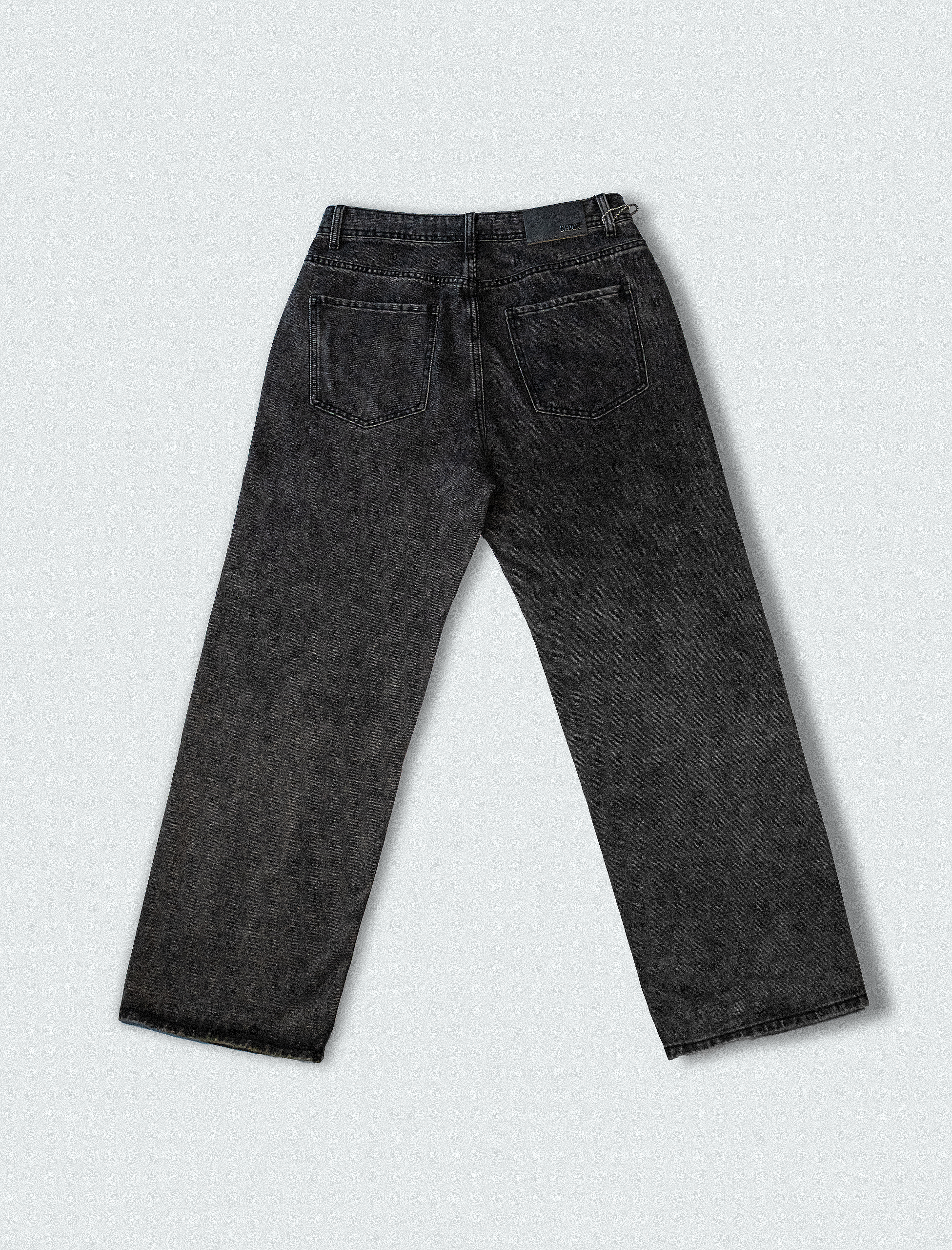 Baggy Beller "Black Venom"