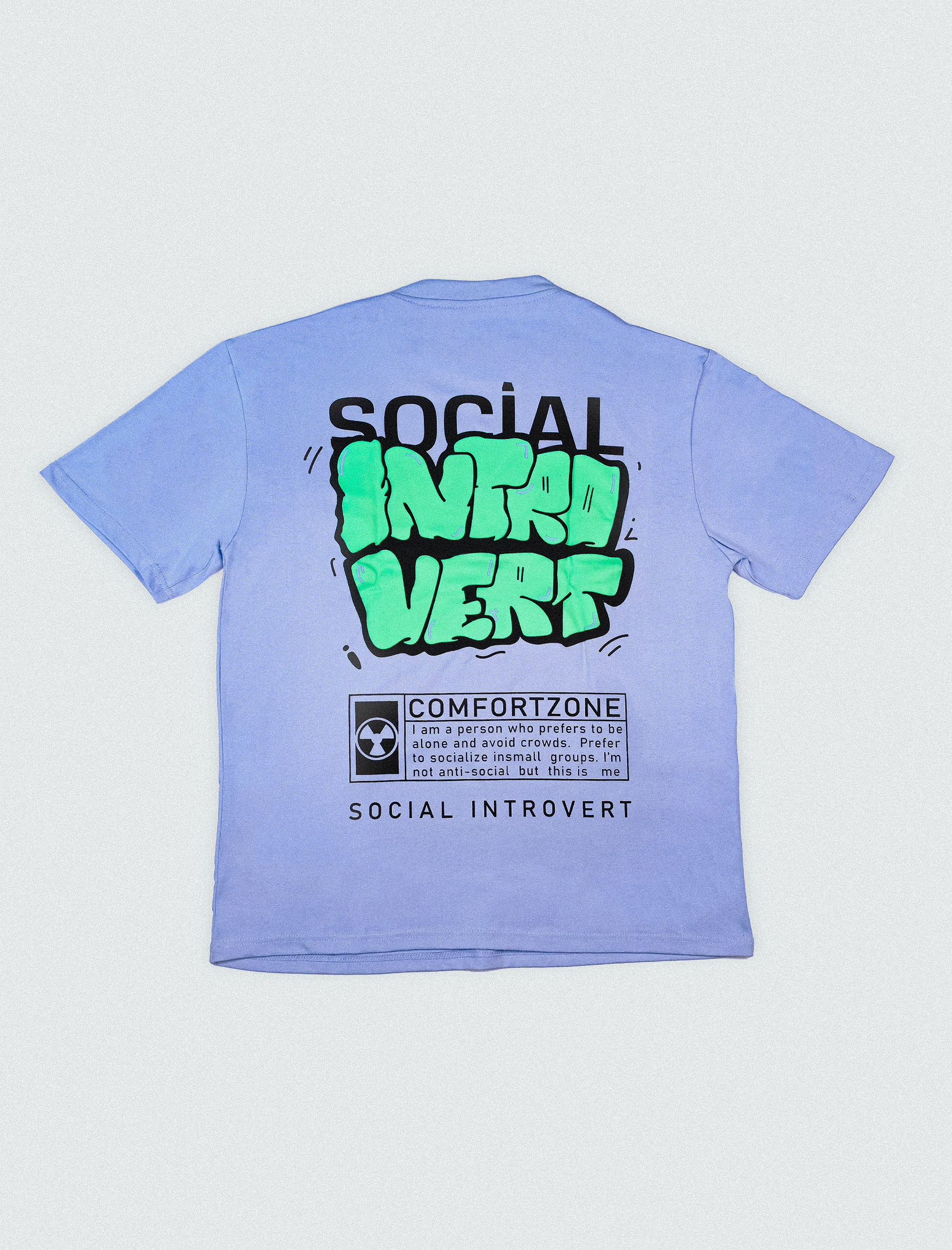 Playera "Social Introvert"